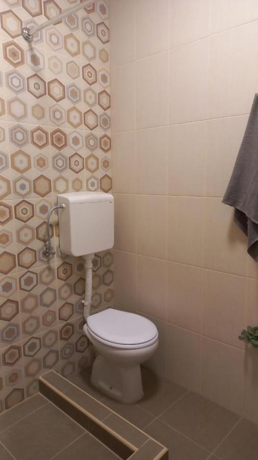 Apartamento Kod Velikih Tuja Melenci Exterior foto